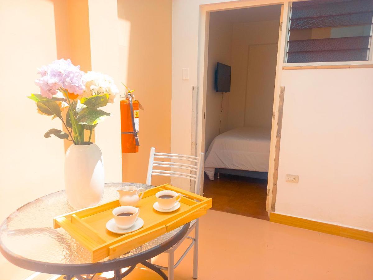 Hotel ☆Miraflores Centrico☆Pequeno/Tv Con Netflix Lima Zewnętrze zdjęcie