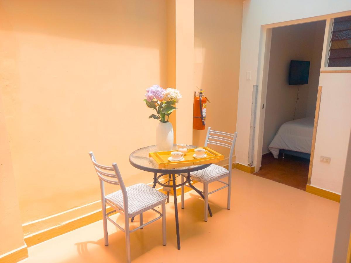 Hotel ☆Miraflores Centrico☆Pequeno/Tv Con Netflix Lima Zewnętrze zdjęcie
